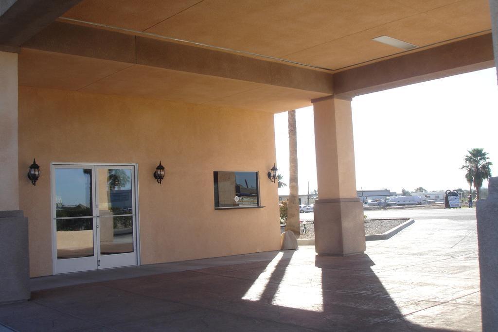 Rodeway & I-10 Blythe