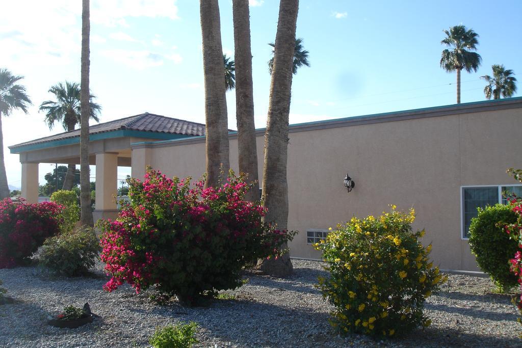 Rodeway & I-10 Hotel 2*