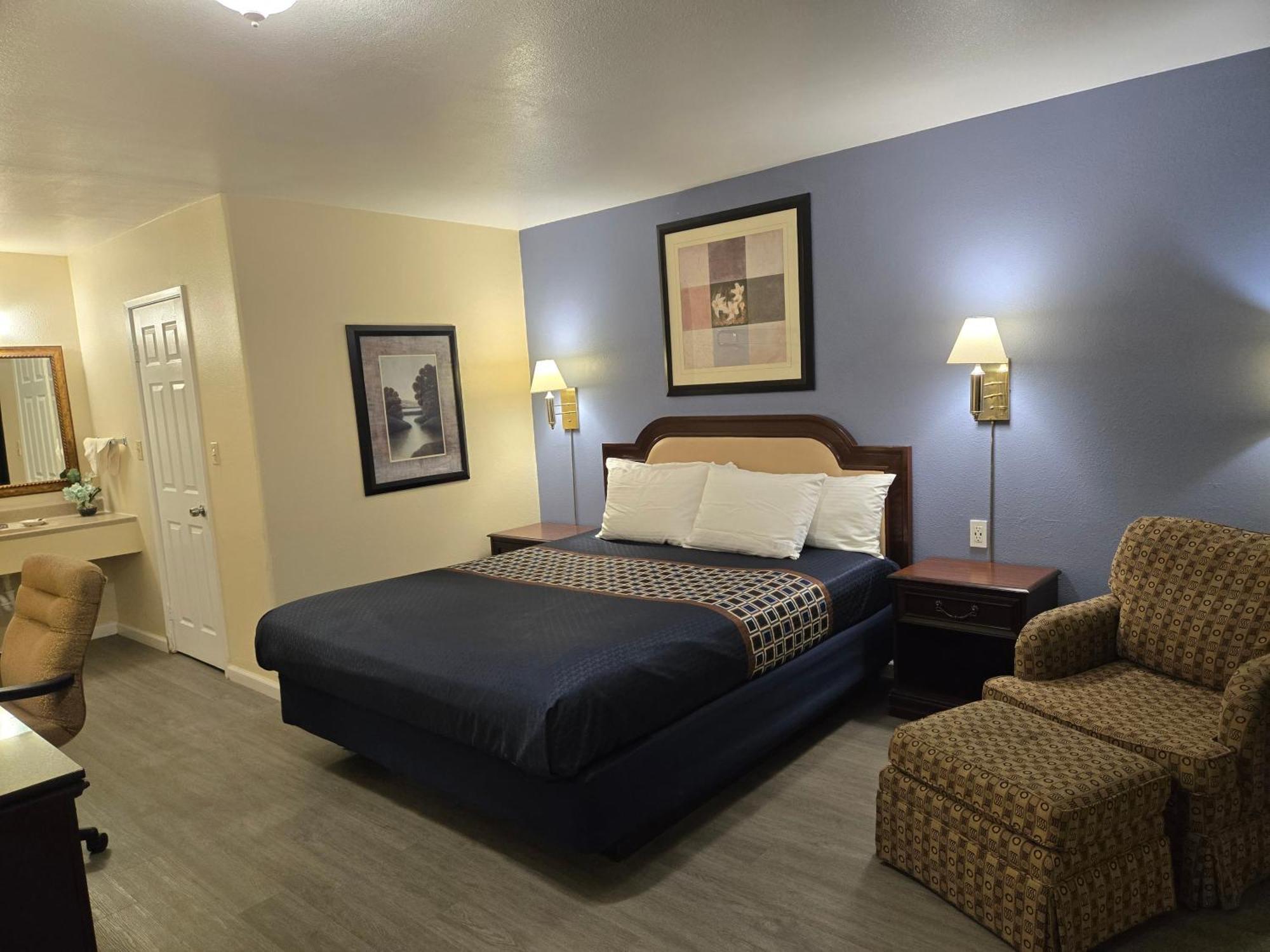 Hotel Rodeway & I-10 2*